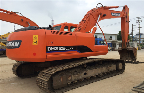22 ton originele gebruikte Doosan DH225 Crawler Excavator met een emmercapaciteit van 0,39-1,49 m3