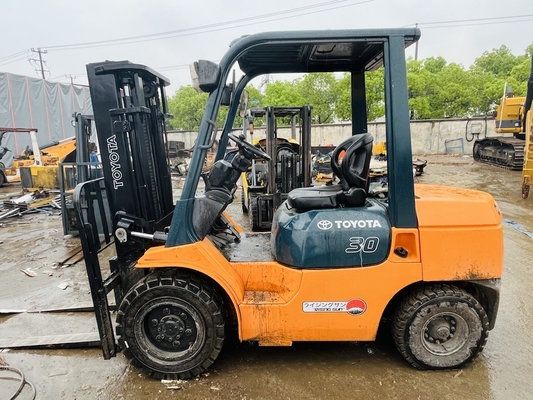 3 ton gebruikte Toyota vorklift origineel uit Japan Toyota vorklift tweedehands 3000mm