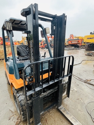 3 ton gebruikte Toyota vorklift origineel uit Japan Toyota vorklift tweedehands 3000mm