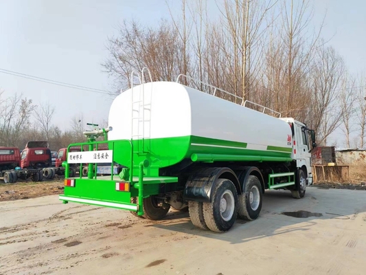 20 m3 tweedehands SINOTRUK HOWO 6x4 Sprinkler Watertruck Gebruikt te koop